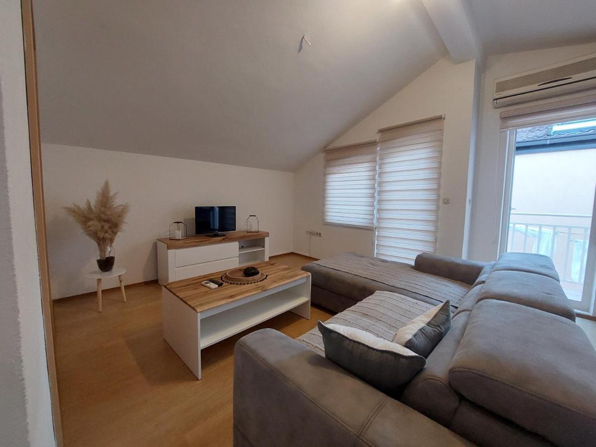 Lugalu Apartment